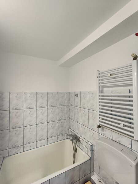 Stefan Cel Mare, langa metrou, colt cu Vasile Lascar ap 2 cam